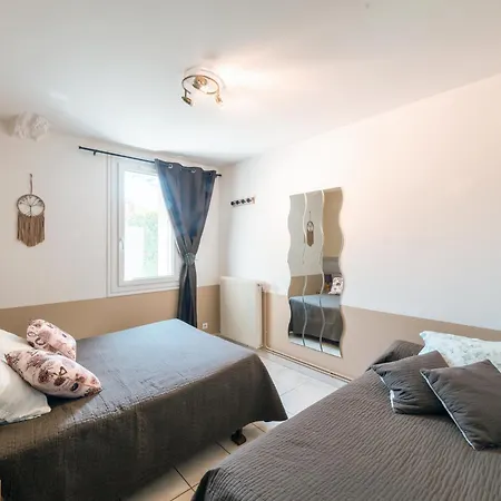 Hébergement de vacances Soleil Levant 4 A 5 Personnes *
