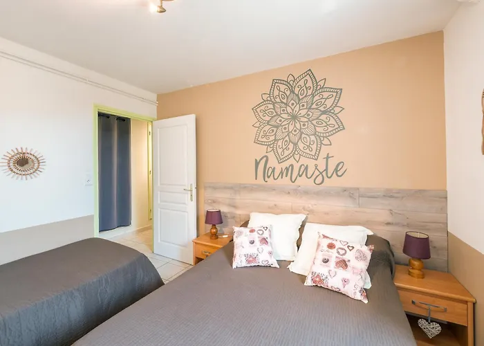 Soleil Levant 4 A 5 Personnes 度假居